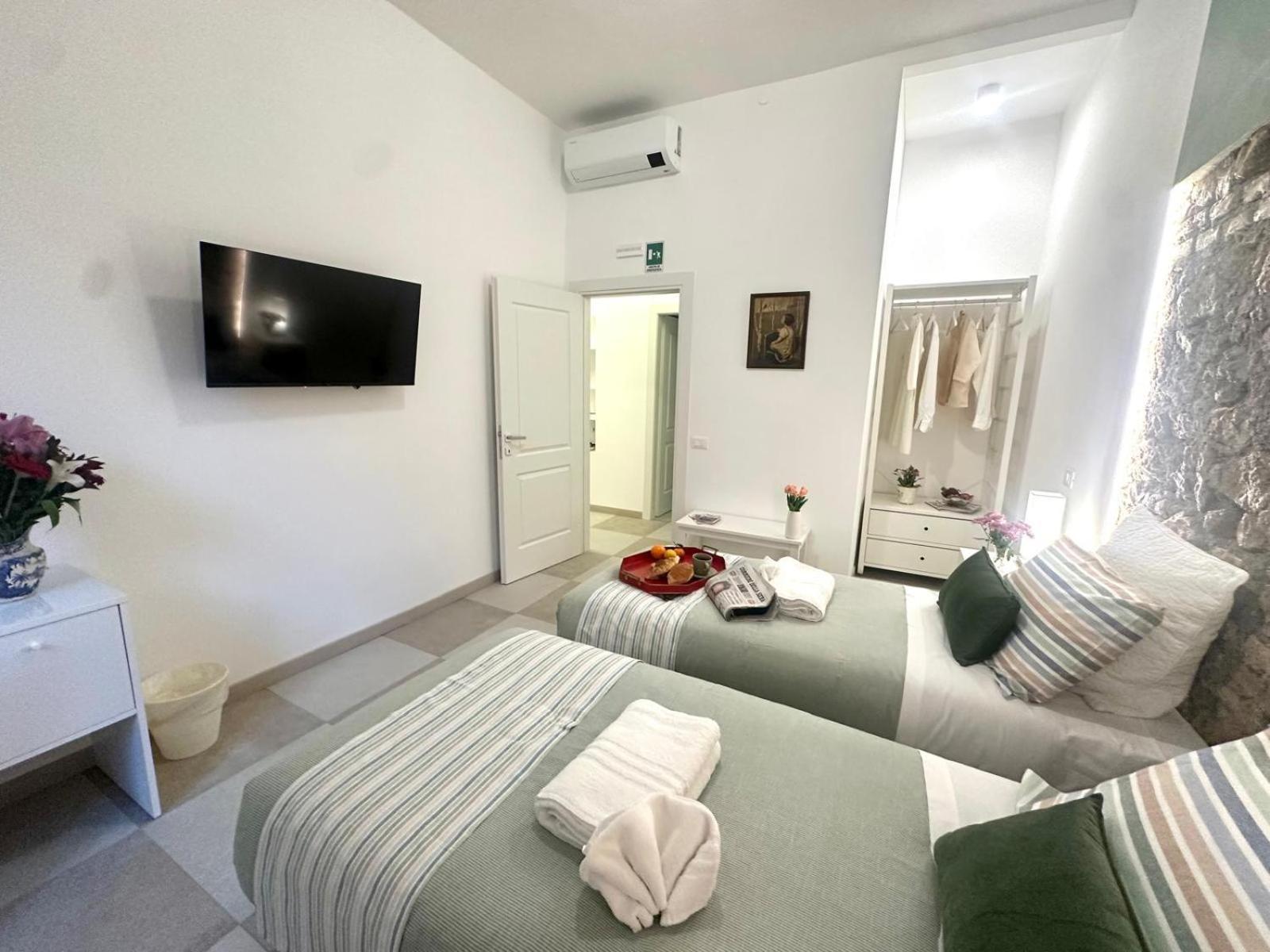 The Apartment Rom